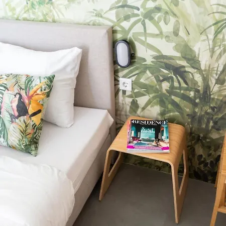 Pink Flamingo Boutique Hostel-3